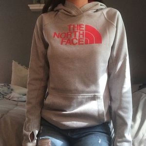Women’s North Face Sweatshirt Size Small